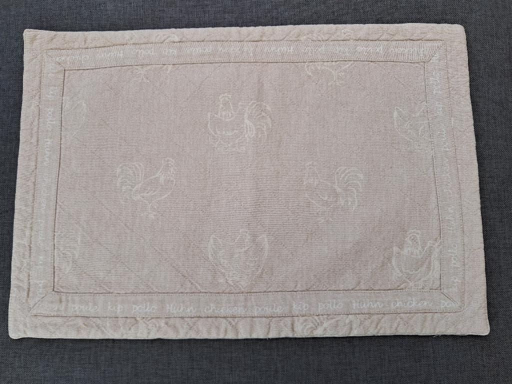 te koop : 4 stoffen placemats, Maison & Meubles, Cuisine | Linge de cuisine, Enlèvement ou Envoi, Comme neuf, Beige, Set de table