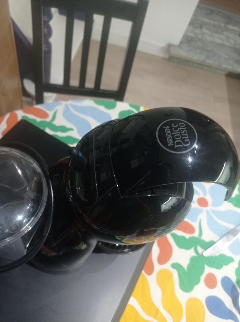 Krups NESCAFÉ Dolce Gusto, Electroménager, Cafetières, Enlèvement, Utilisé, Cafetière, Dosettes et capsules de café