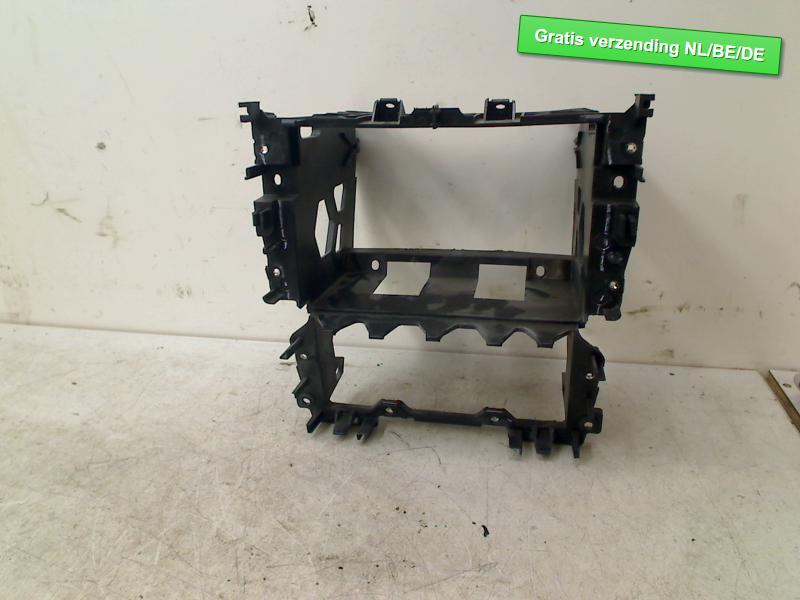 RADIO frame golf 6 Volkswagen Golf VI (5K1) (5K0858089E), Gebruikt, De Bloemendaal 21 21
5221 EB  'S HERTOGENBOSCH, NL, Info@123Parts.nl