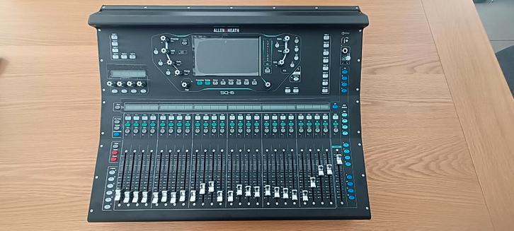 Allen & Heath SQ6, Musique & Instruments, Tables de mixage, Neuf, 20 canaux ou plus, Entrée micro, Enlèvement