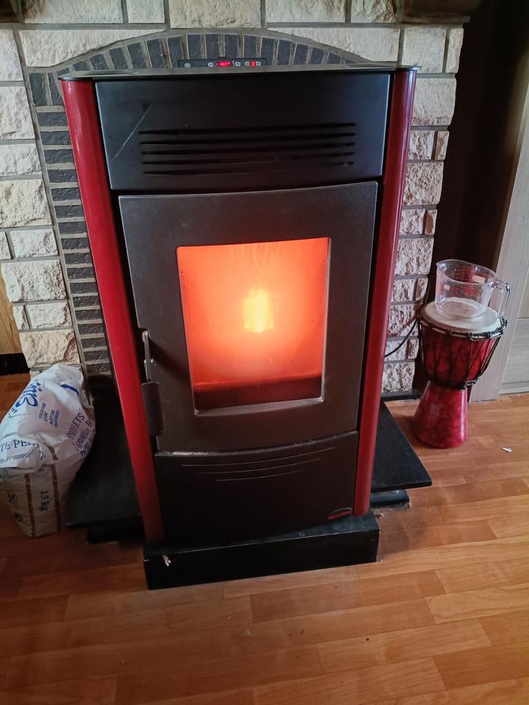 Pellet kachel te koop. Perfect werkend., Ophalen