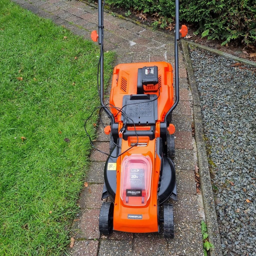 Power plus 20v grasmaaier heggeschaar en trimmer., Ophalen