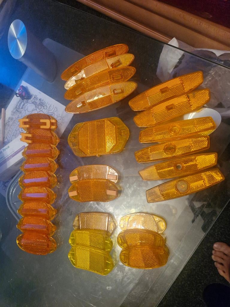 SET VAN 28 FIETSREFLECTOREN: zie foto's en beschrijving, Fietsen en Brommers, Fietsaccessoires | Overige Fietsaccessoires, Ophalen