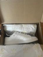 Stan%20smiths%2C%20donker%20blauw%20in%20maat%2042%2C2%2F3, Vêtements | Hommes, Chaussures, Neuf, Enlèvement ou Envoi, Adidas