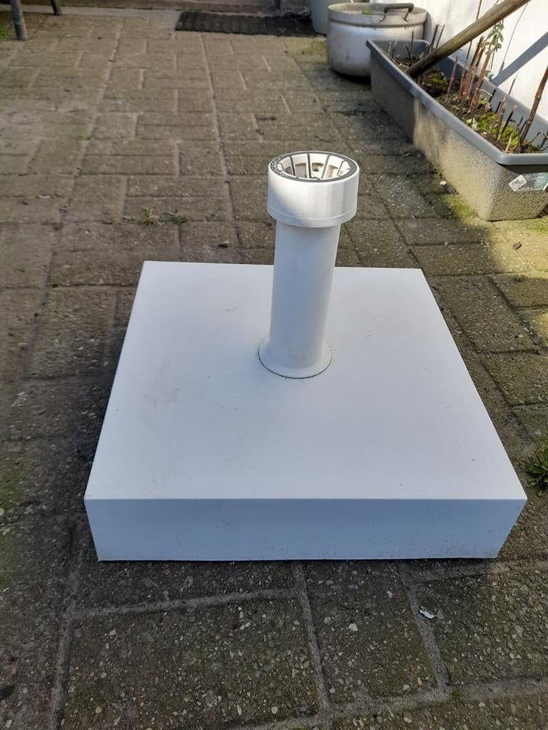 Parasolvoet 40 op 40 cm Prijs bespreekbaar, Tuin en Terras, Ophalen, Parasolvoet