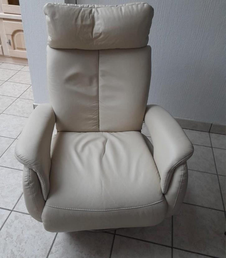 Electrische , lederen relaxzetel, Huis en Inrichting, Fauteuils, Zo goed als nieuw, Leer, Metaal, 75 tot 100 cm, Minder dan 75 cm