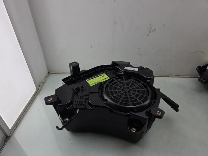 SUBWOOFER Cayenne II (92A) (|7P5035481J|95864501002|), Autos : Pièces & Accessoires, Autres pièces automobiles, Porsche, Utilisé