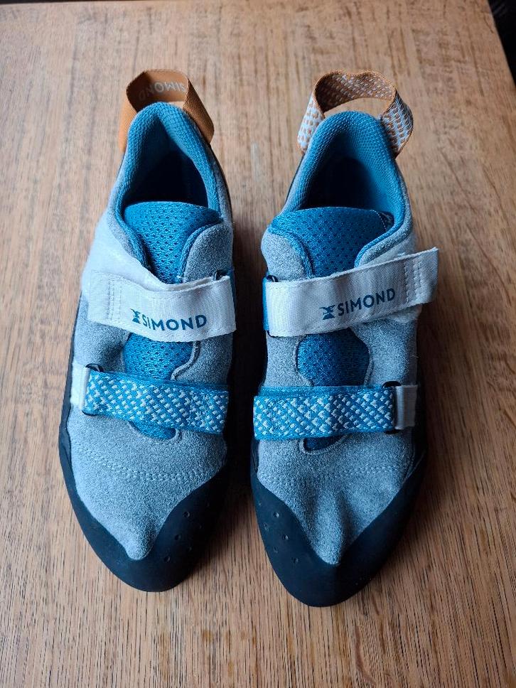 Escalade chaussons Simond 41 neuf, Sports & Fitness, Escalade, Neuf, Chaussons d'escalade, Enlèvement