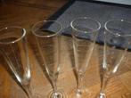 4 hoge champagneglazen, Huis en Inrichting, Ophalen of Verzenden, Zo goed als nieuw, Glas, Glas of Glazen