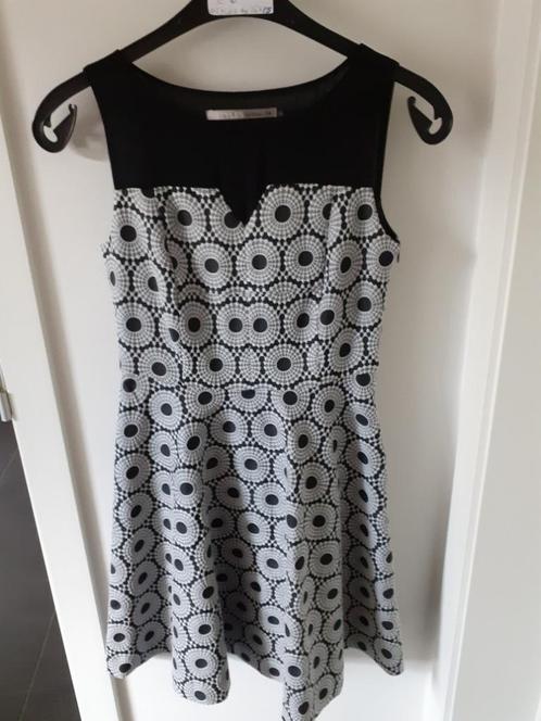 STYLES by STEPS Zwart-grijze jurk Maat: 34 Prijs: € 6, Kleding | Dames, Jurken, Zo goed als nieuw, Maat 34 (XS) of kleiner, Zwart