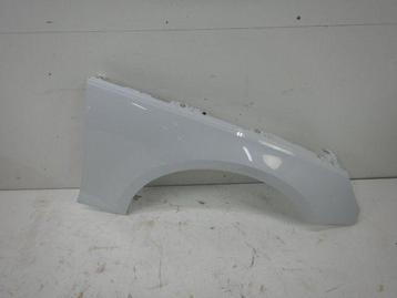 Audi A4 8W Zijscherm Spatscherm Rechts-voor 8W0821106A Wit beschikbaar voor biedingen