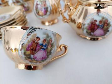 Antiek Karlsbad jwk gold demitasse scenic tea set beschikbaar voor biedingen
