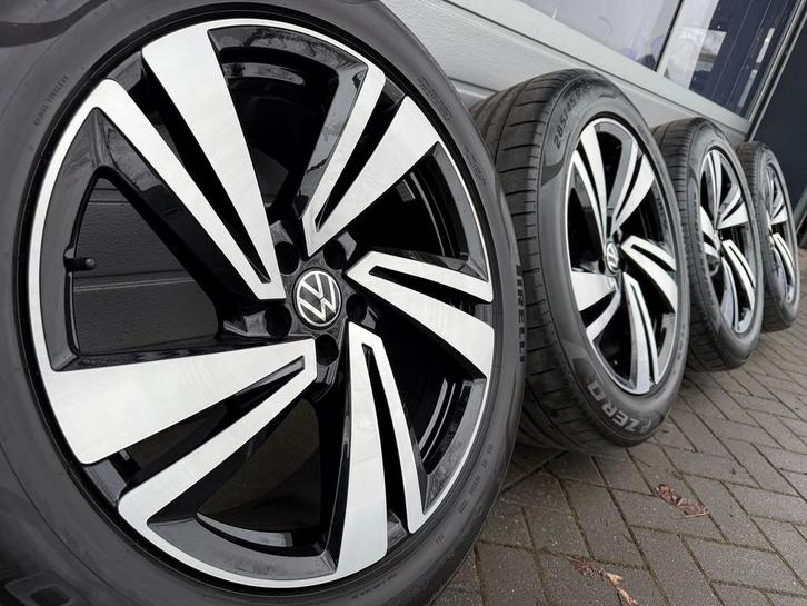 20 inch Volkswagen Touareg Tiguan CR R-line velgen banden, Auto-onderdelen, Banden en Velgen, Banden en Velgen, Zomerbanden, 20 inch
