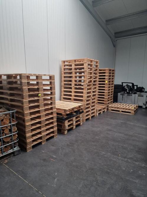 Pallets 1meter-1m20, Bricolage & Construction, Bois & Planches, Comme neuf, Palette, Enlèvement ou Envoi