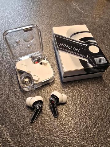 Nothing ear 2 beschikbaar voor biedingen