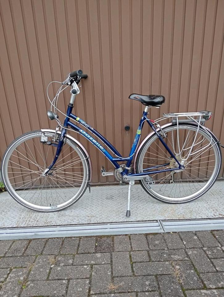 Dames fiets gazelle, Fietsen en Brommers, Fietsen | Dames | Damesfietsen, Zo goed als nieuw, Gazelle, (Extra) lage instap, Versnellingen