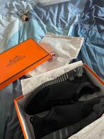Chaussures Hermès taille 44, Ophalen