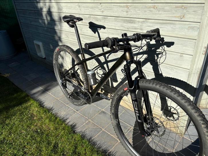 MTB carbon - topfiets, Sport en Fitness, Wielrennen, Zo goed als nieuw, Ophalen