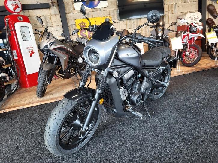 Offre pour le salon Moto Morini Calibro 700, Motos, Motos | Marques Autre, Entreprise, Autre, plus de 35 kW, 2 cylindres, Permis Moto A