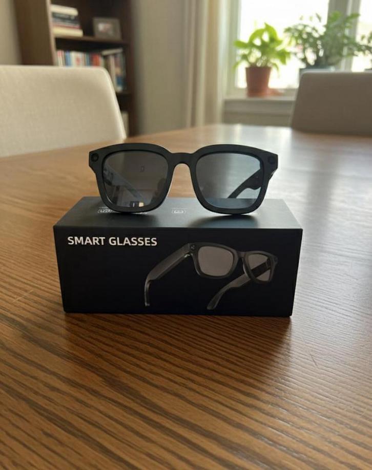 Smart Glasses camera & Bluetooth/Lunettes intelligentes, Handtassen en Accessoires, Zonnebrillen en Brillen | Dames, Nieuw, Bril