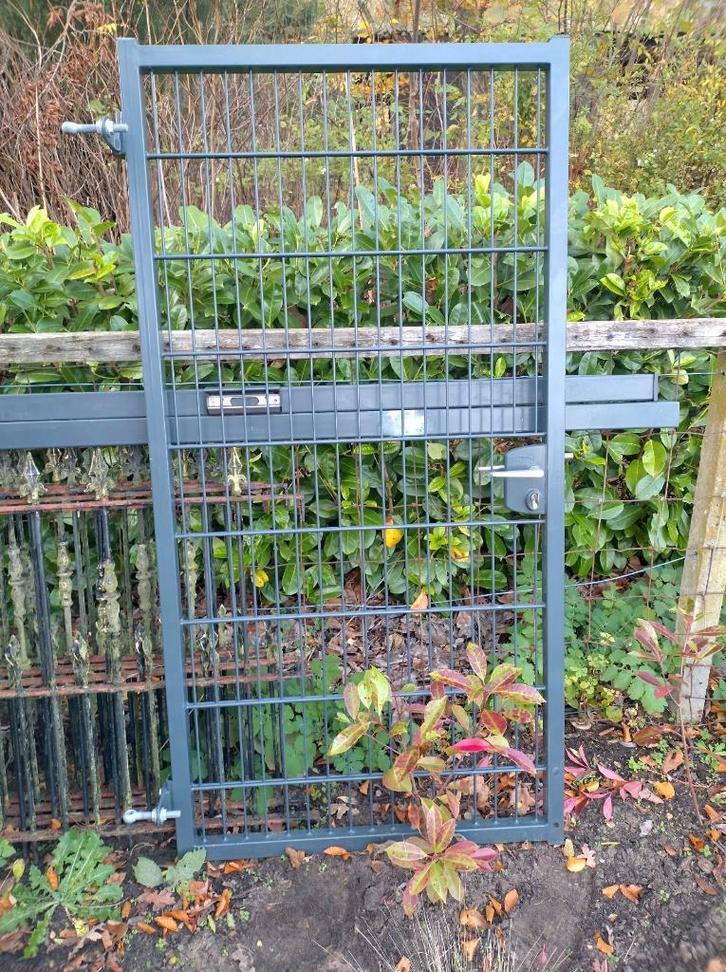 Poorthek / deur, Tuin en Terras, Tuinhekken en Hekwerk, Zo goed als nieuw, Dubbelstaafmat hekwerk, IJzer, Ophalen