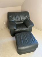 lederen zetel met poef. Groen, eenpersoons fauteuil, Ophalen, Zo goed als nieuw, Leer