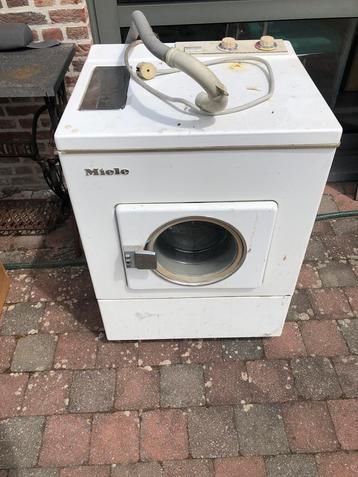 Miele 416 automatic (2 stuks), Enlèvement, Utilisé, Chargeur frontal