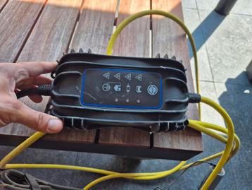 Oplaadkabel voor hybride of elektrische voertuigen van 6 m beschikbaar voor biedingen