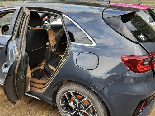 SPATBORD LINKS ACHTER Kia Ceed (CDB5 / CDBB) (01-2018/-), Auto-onderdelen, Carrosserie, Spatbord, Kia, Achter, Links, Gebruikt