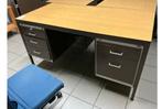 Bureau tafel en stoel, Ophalen, Zo goed als nieuw, Bureau