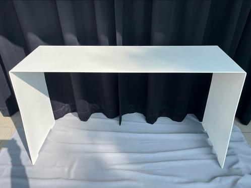 Bijzettafel design - decoratietafel, Huis en Inrichting, Tafels | Bijzettafels, Gebruikt, Rechthoekig, Metaal of Aluminium, Ophalen