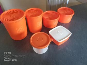 Vintage oranje tupperware   beschikbaar voor biedingen