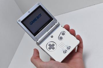 Game Boy Advance SP | in Zeer Goede Staat beschikbaar voor biedingen