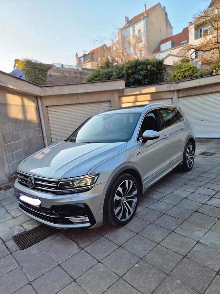 Volkswagen tiguan 2.0tdi r-line Erou6b, Auto's, Volkswagen, Bedrijf, Tiguan, 360° camera, 4x4, ABS, Achteruitrijcamera, Adaptieve lichten