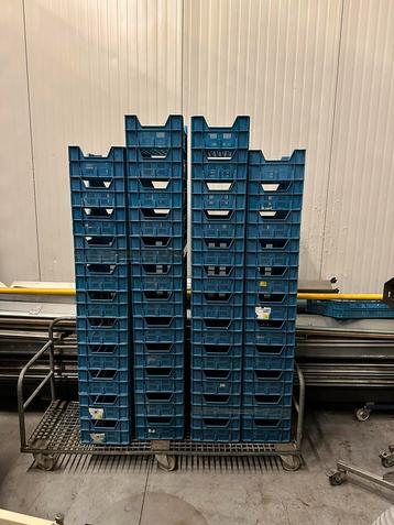 EPS kratten Euro Pool System beschikbaar voor biedingen