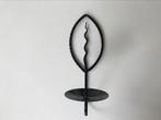 Oude zwart metalen kandelaar wandkandelaar, Antiek en Kunst, Ophalen of Verzenden