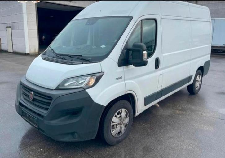 Fiat 2021-3000 essense CNG entre Tout ville 2035, Auto's, Bestelwagens en Lichte vracht, Particulier, Bluetooth, Elektrische buitenspiegels