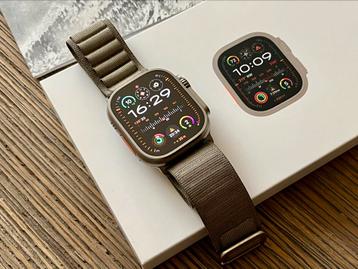 Apple Watch Ultra 2 Titanium, als nieuw met bon en garantie 