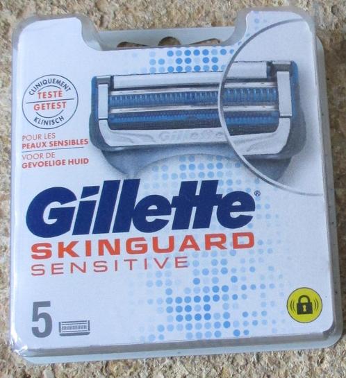5 x 5 gillette skinguard mesjes + apparaat met 2 mesjes, Handtassen en Accessoires, Uiterlijk | Gezichtsverzorging, Nieuw, Verzorging