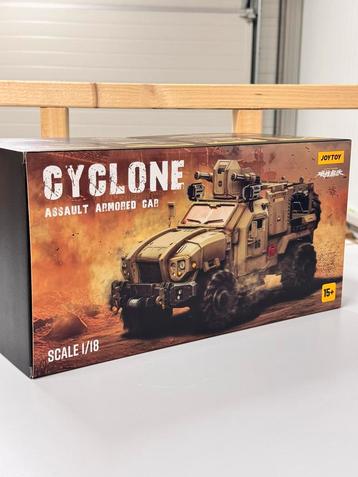 Véhicule blindé Cyclone Assault, modèle 1:18 de l'armée