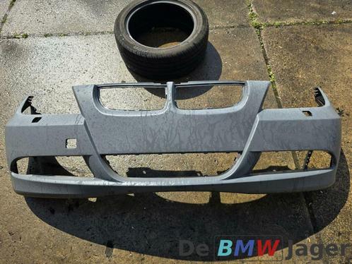 Voorbumper in primer BMW 3-serie E90 E91 51117170052, Auto-onderdelen, Carrosserie, Bumper, BMW, Voor, Gebruikt, Ophalen of Verzenden