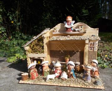 Crèche de Noël artisanale neuve F137