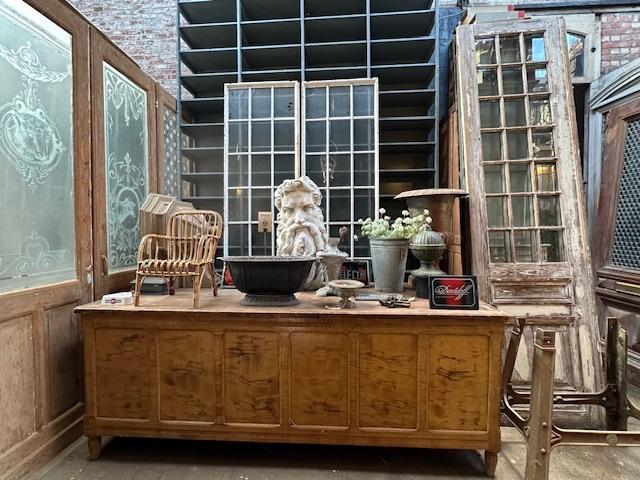 antieke winkelbalie toonbank kassa oude keukeneiland toog, Antiek en Kunst, Antiek | Meubels | Tafels, Ophalen of Verzenden