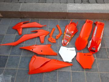 KTM plastic set cross - enduro beschikbaar voor biedingen