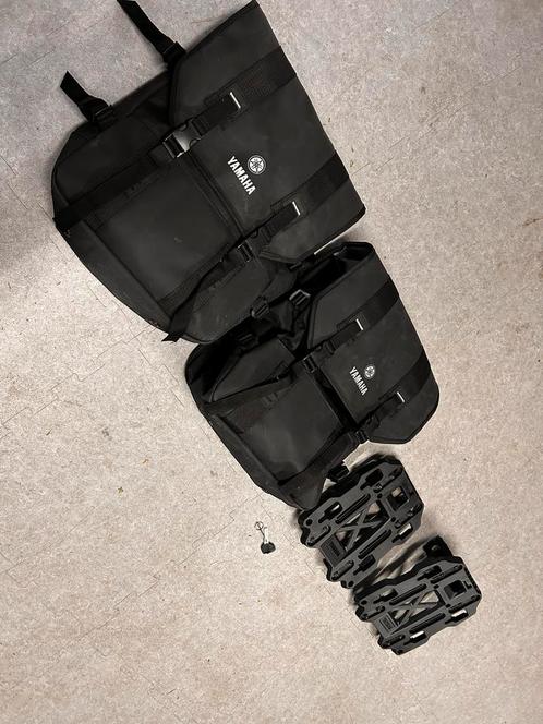 Kit valises + fixations yamaha T7 Tenere 700, Motos, Accessoires | Valises & Sacs, Comme neuf