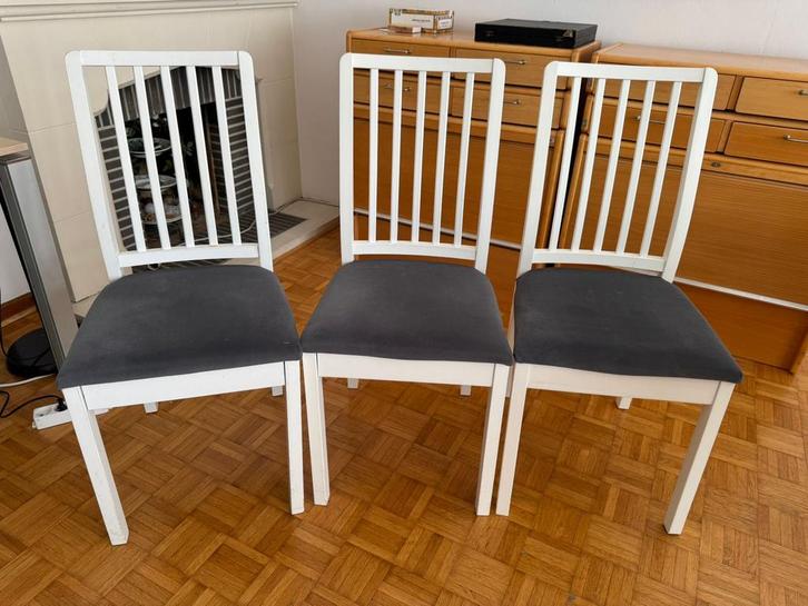 Set van 3 IKEA stoelen - Goede staat + extra hoes, Huis en Inrichting, Stoelen, Gebruikt, Drie, Hout, Grijs, Ophalen