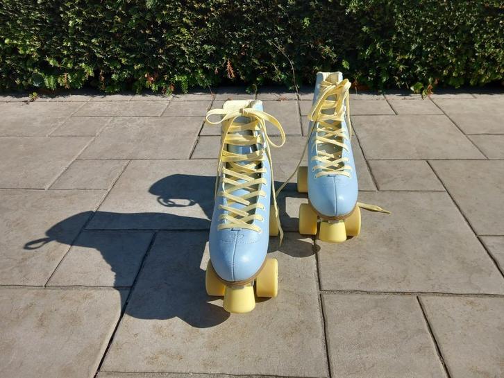 Impala Sky Blue Rolschaatsen, Sport en Fitness, Skeelers, Zo goed als nieuw, Overige merken, Dames, Kinderen, Ophalen