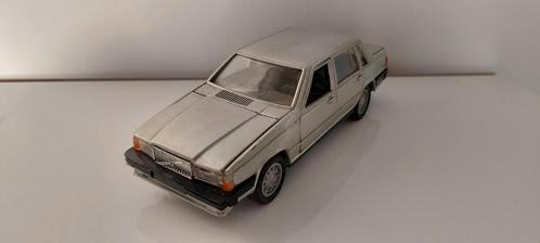 Volvo 760 GLE (pas de Polistil), Hobby & Loisirs créatifs, Voitures miniatures | 1:24, Utilisé, Voiture, Enlèvement ou Envoi