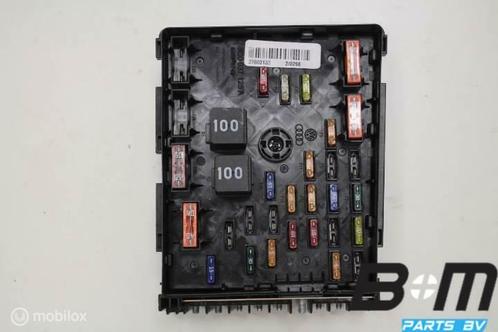 Zekeringkast in motorruimte VW Passat B7 3C0937125A, Auto-onderdelen, Overige Auto-onderdelen, Gebruikt