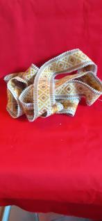 Galon de tapisserie brodé, Hobby en Vrije tijd, Ophalen of Verzenden, Zo goed als nieuw